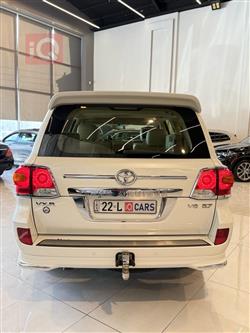 تويوتا لاندكروزر